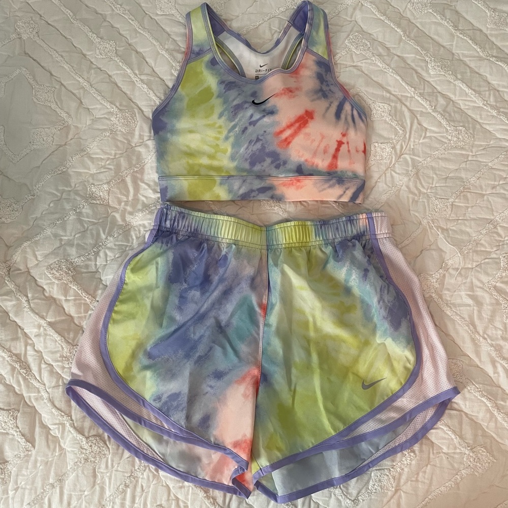 Nike tie dye workout set